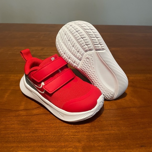 Nike Boys Star Runner 3 [DA2777-607] Red/Gray Running Shoes Sneakers - Picture 2 of 7